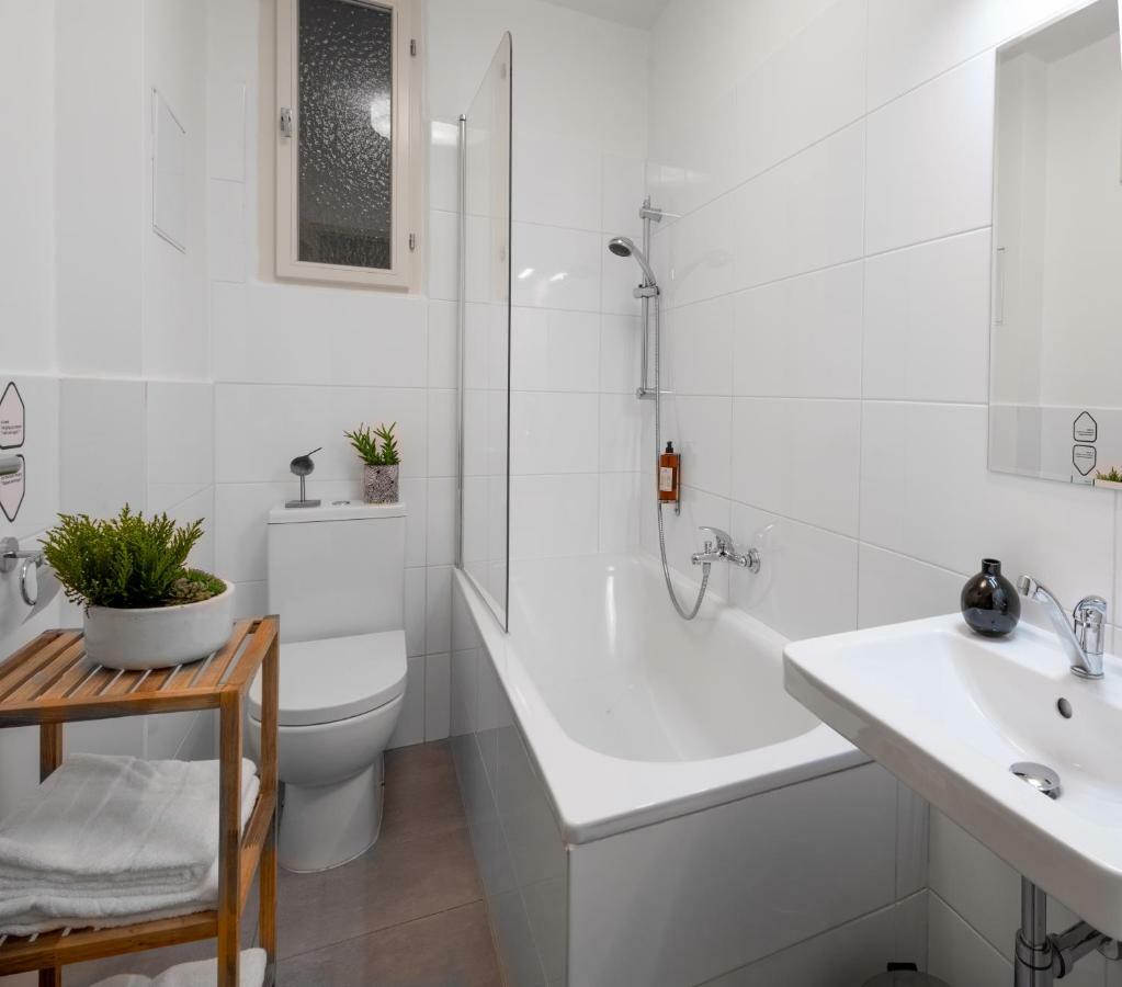 City Leaf Apartments Praha Bagian luar foto