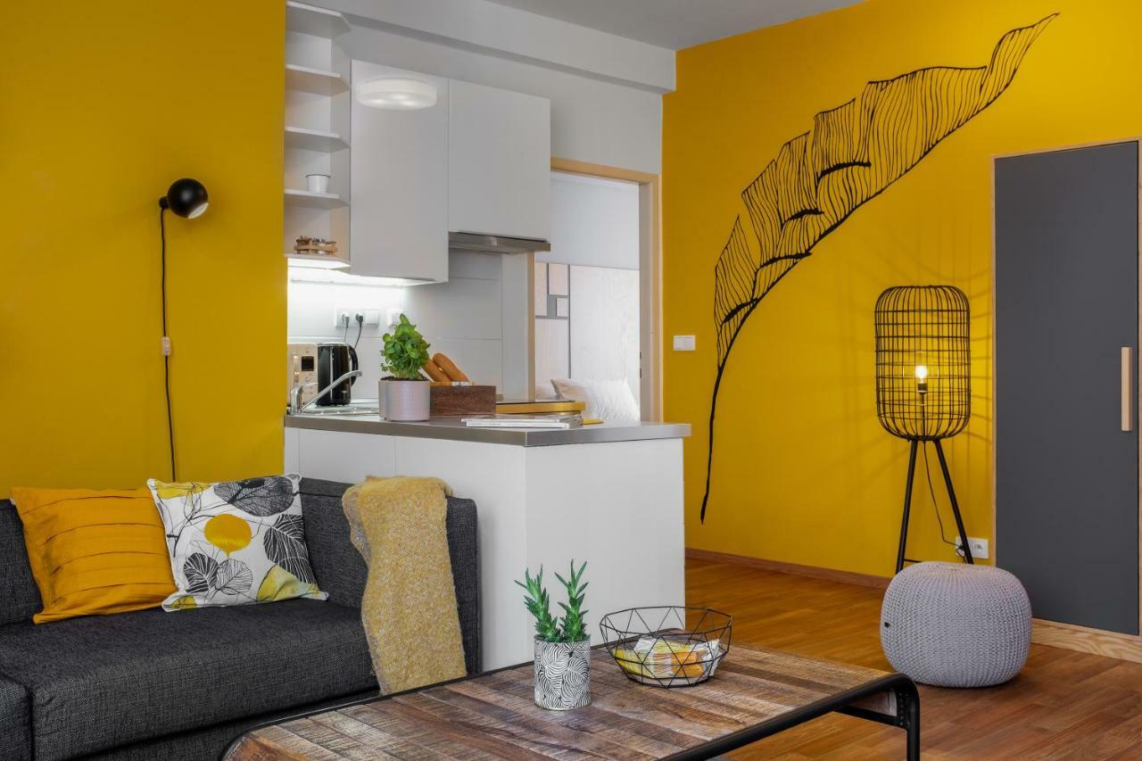 City Leaf Apartments Praha Bagian luar foto